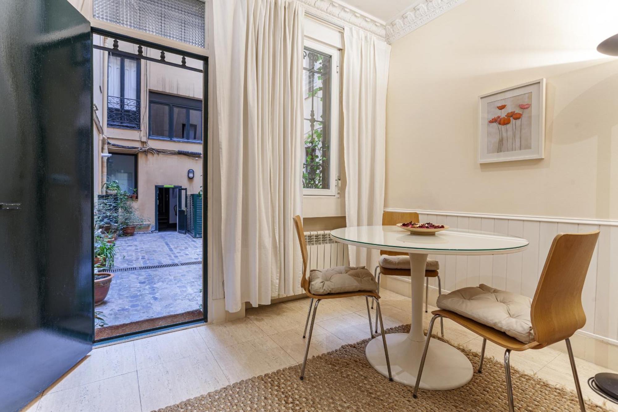 Apartamento Prado En Madrid Exterior photo